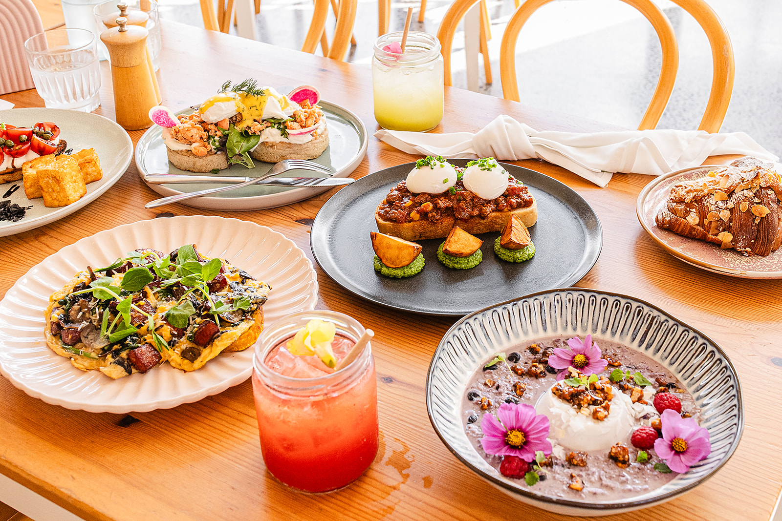 Double Barrel Kitchen & Bar - Benowa